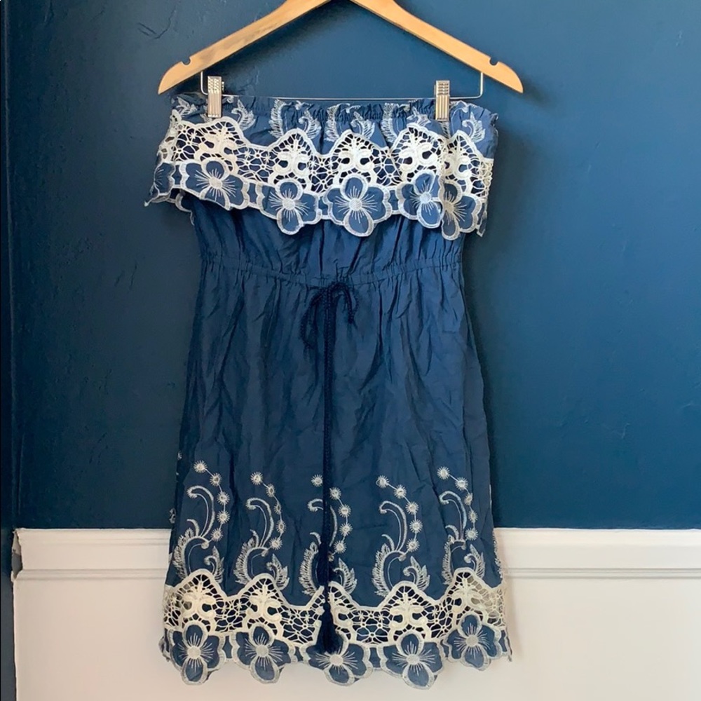 LOVECULTURE STRAPLESS DRESS